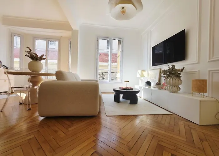 Loft Chic & Cosy شقة *